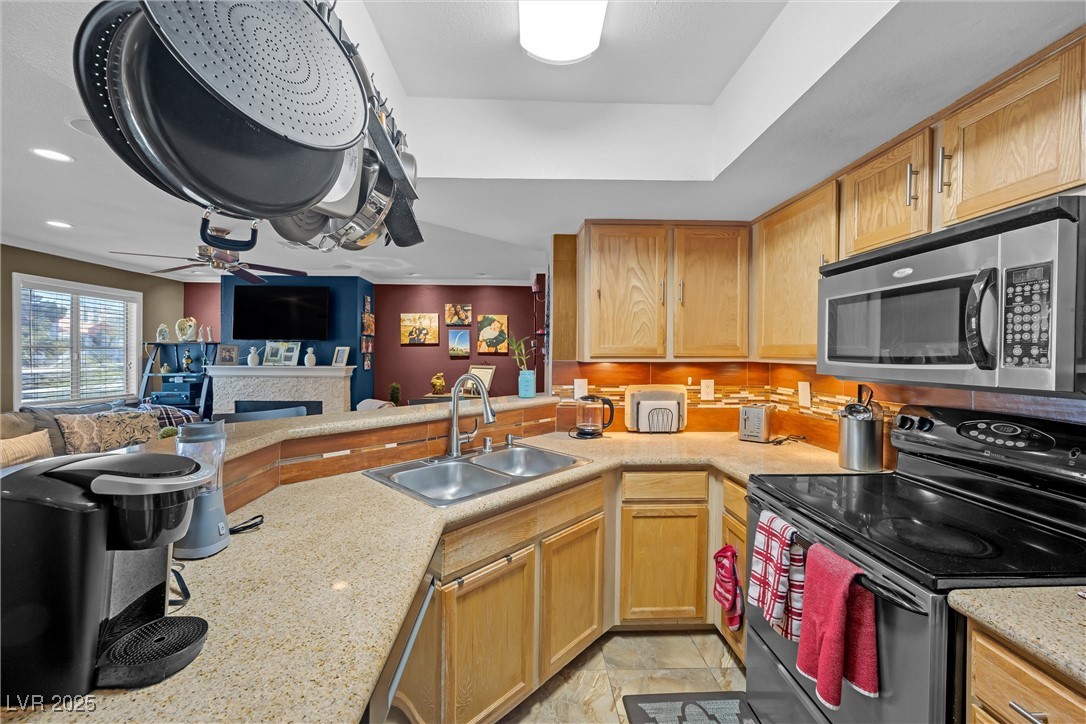 8600 West Charleston Boulevard 2078 Property Photo 11