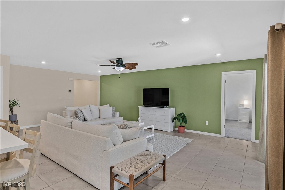 442 Bridal Veil Falls Street Property Photo 4