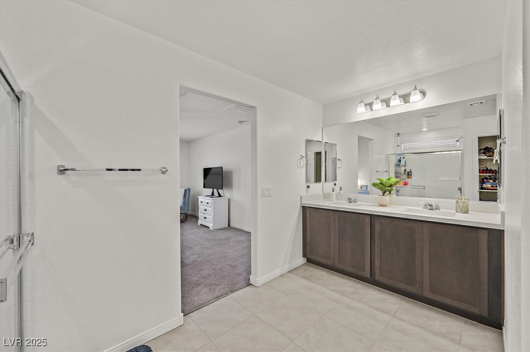 442 Bridal Veil Falls Street Property Photo 16