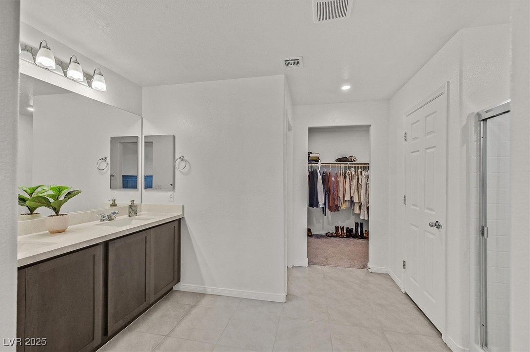 442 Bridal Veil Falls Street Property Photo 17