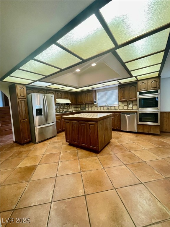 2028 Mohigan Way Property Photo 8