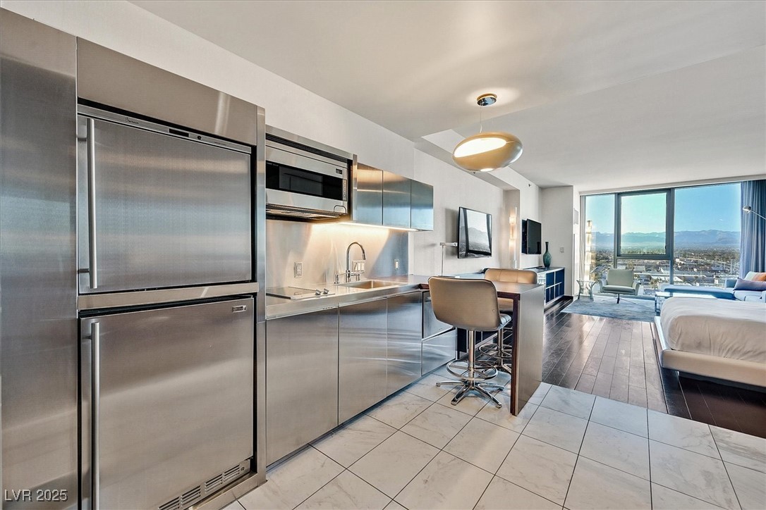 4381 West Flamingo Road 1609 Property Photo 1