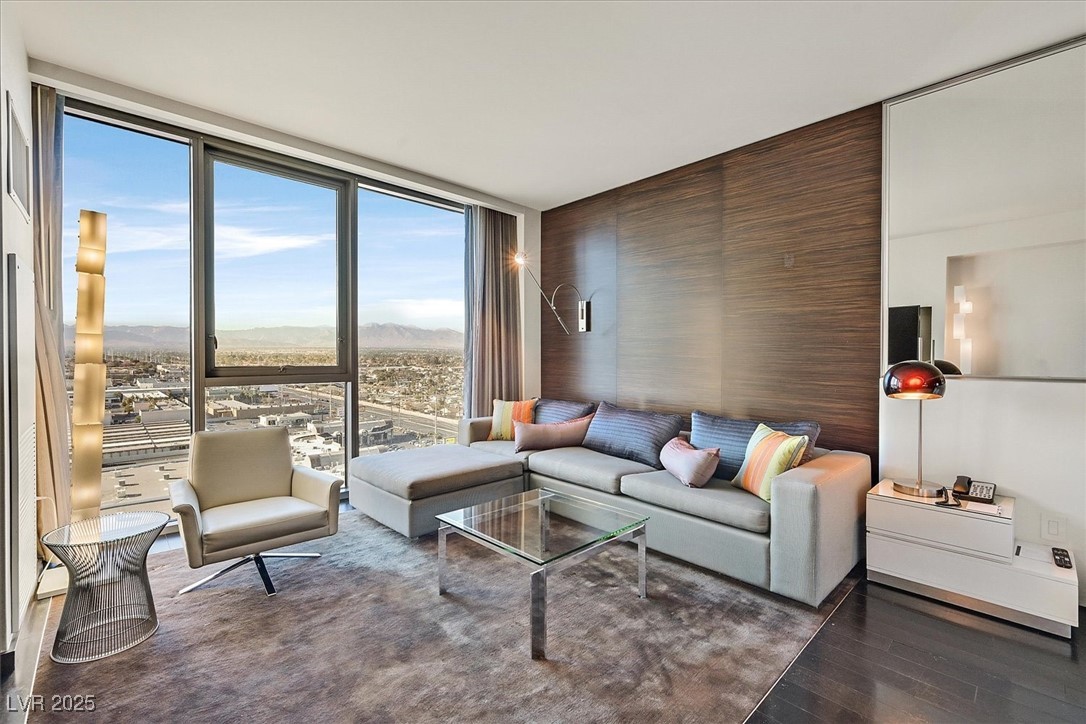 4381 West Flamingo Road 1609 Property Photo 5