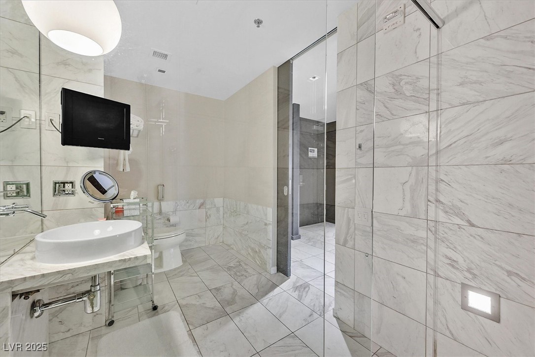 4381 West Flamingo Road 1609 Property Photo 16