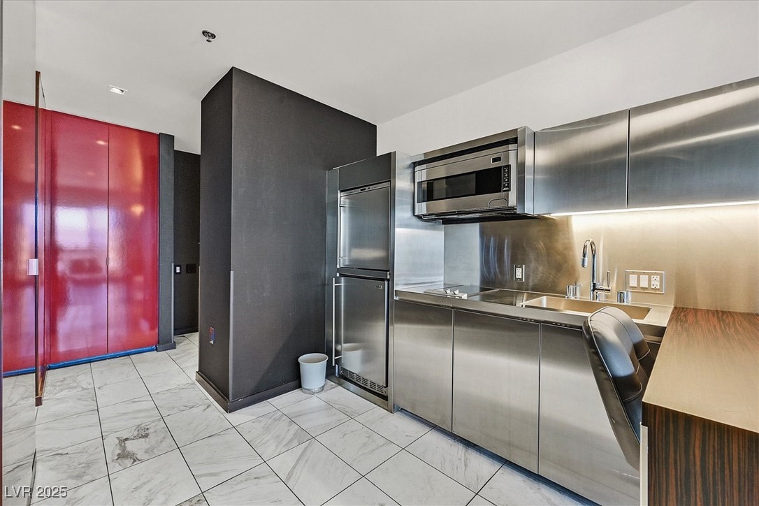 4381 West Flamingo Road 1609 Property Photo 18