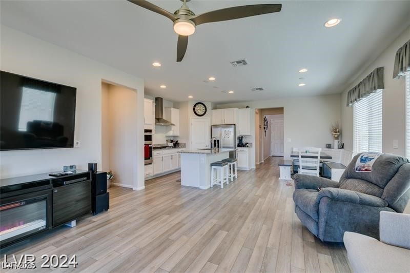 8977 Sweet Chestnut Lane Property Photo 4