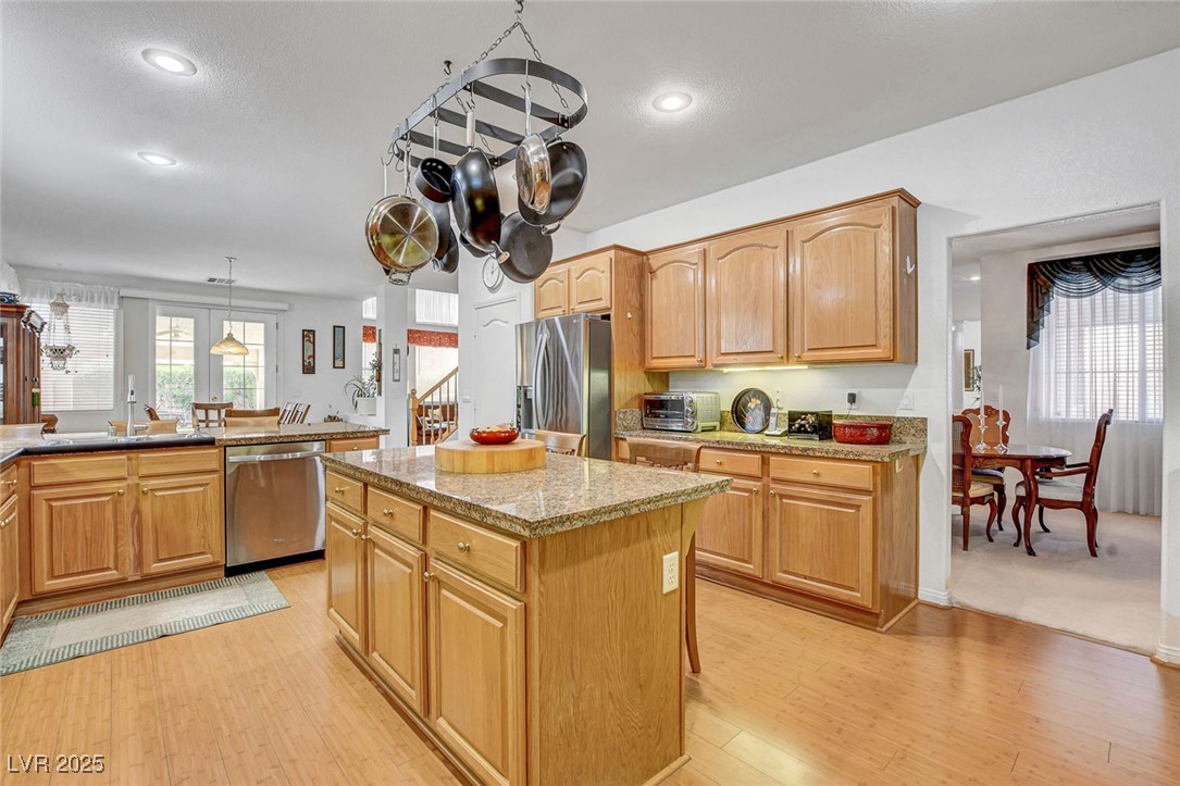 2727 Warm Rays Avenue Property Photo 19