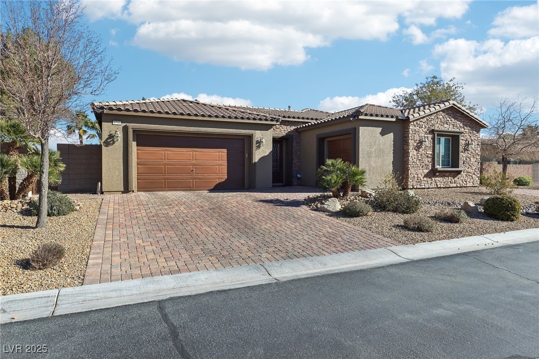 8716 Purple Wisteria Street Property Photo 3