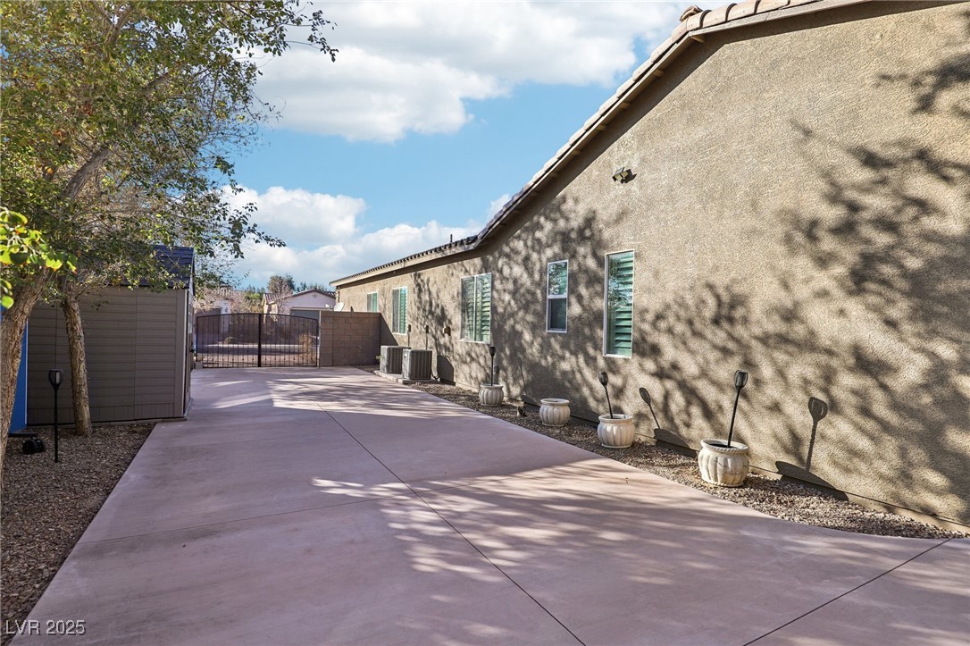 8716 Purple Wisteria Street Property Photo 53