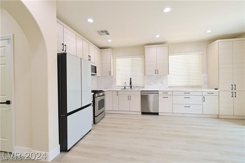 11364 Corsica Mist Avenue Property Photo 3