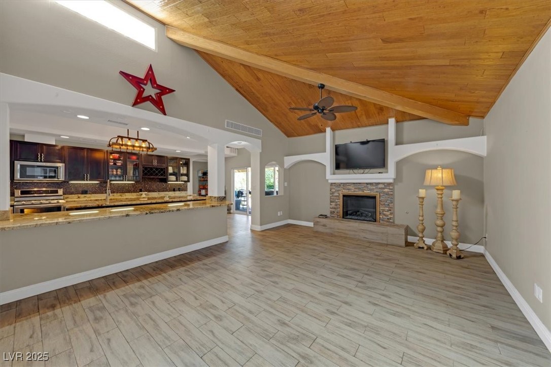 7165 Laredo Street Property Photo 9