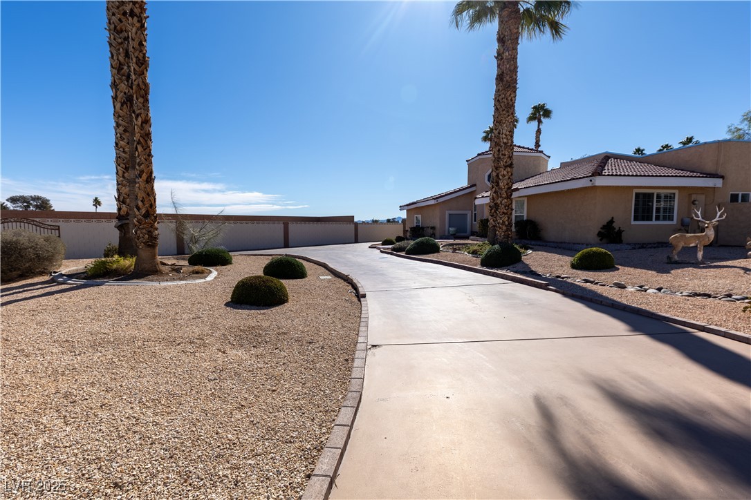 7165 Laredo Street Property Photo 25