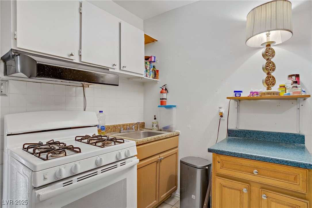 4274 Butterfield Way Property Photo 12