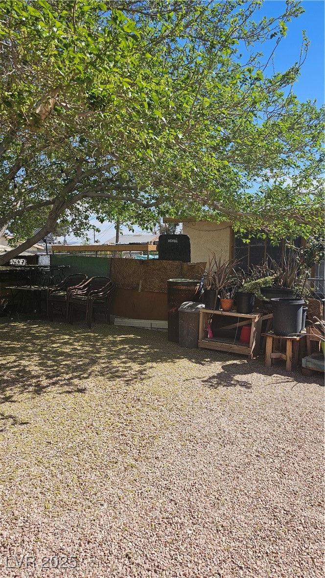 2120 Glider Street Property Photo 5