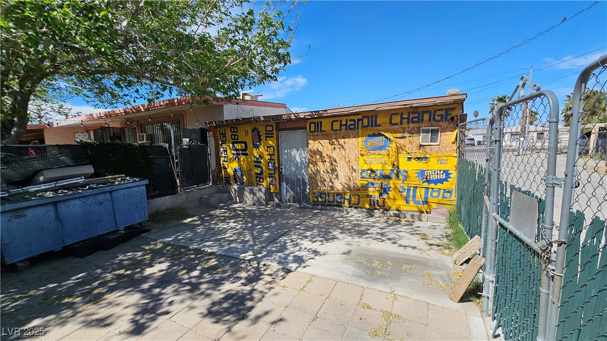 2120 Glider Street Property Photo 19