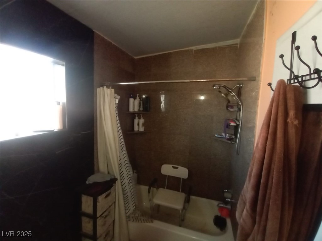 2120 Glider Street Property Photo 46