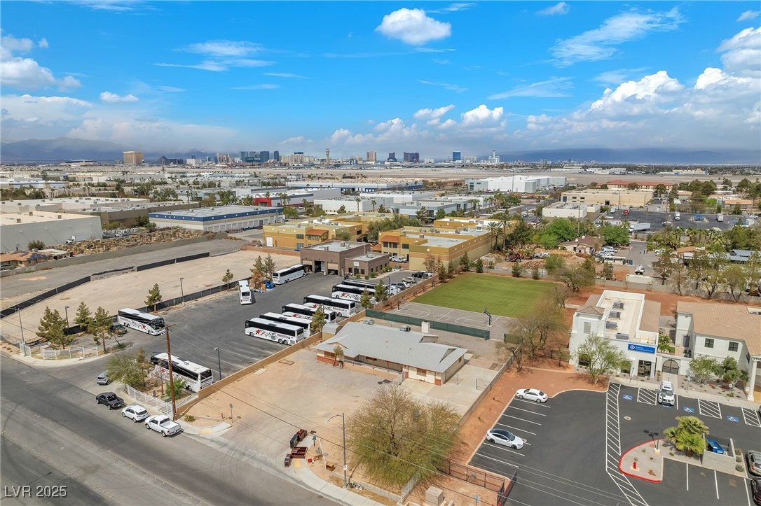 2130 East Maule Avenue Property Photo