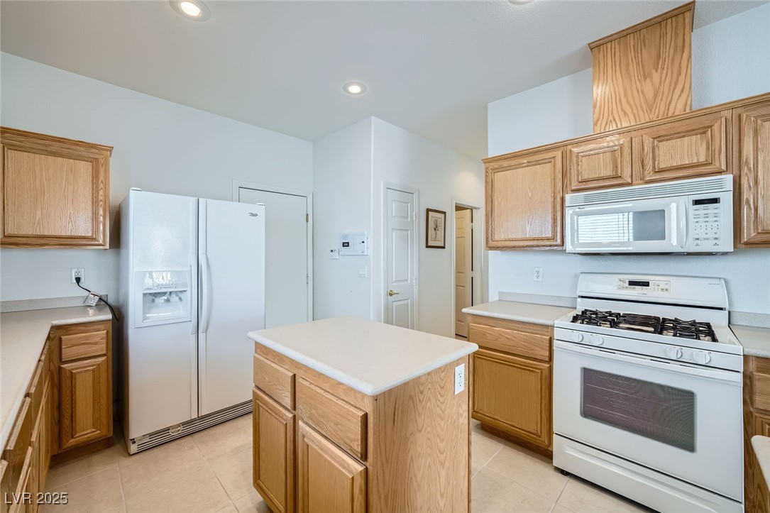 10808 Wallflower Avenue Property Photo 16