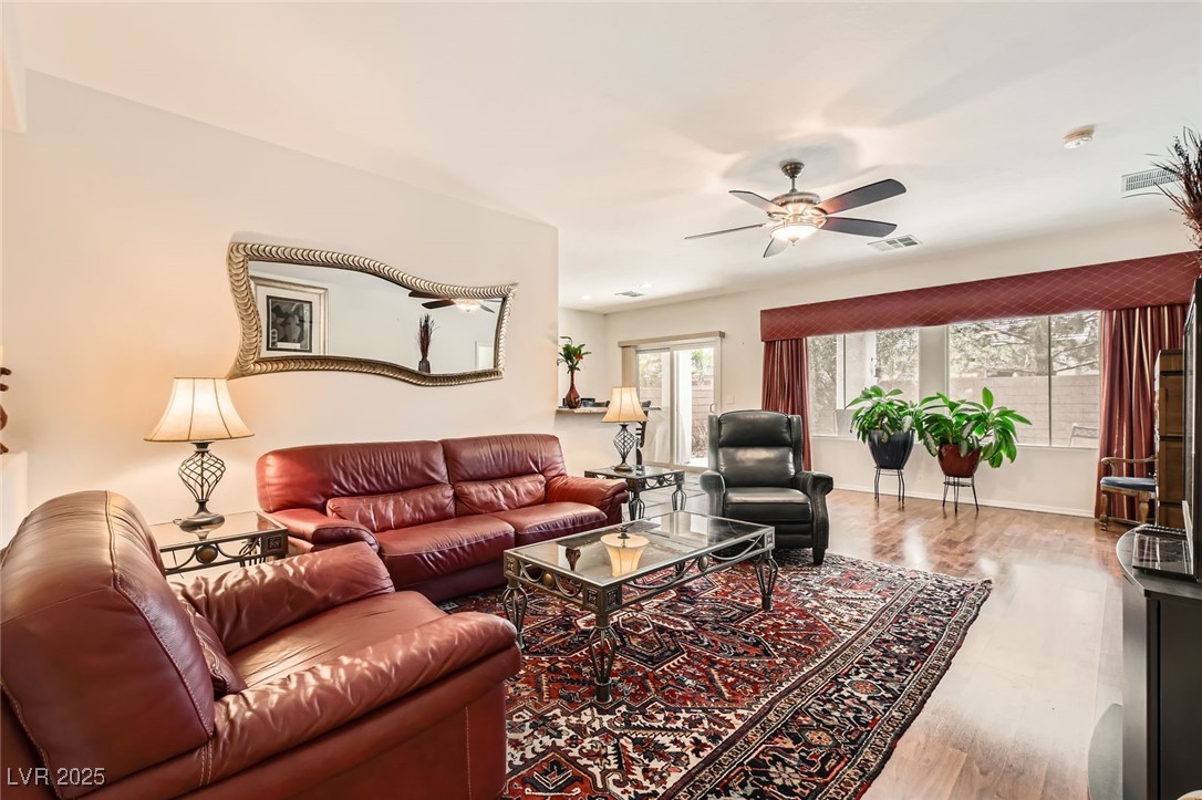 3241 Flyway Court Property Photo 6