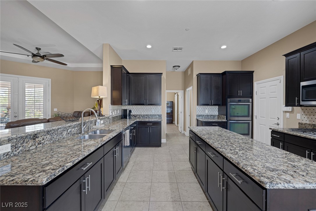 7687 West Pebble Road Property Photo 18