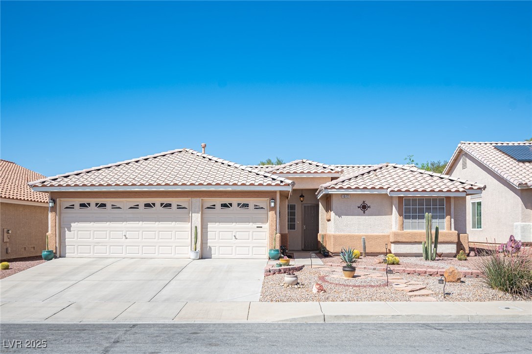 1072 Pennyfeather Road Property Photo