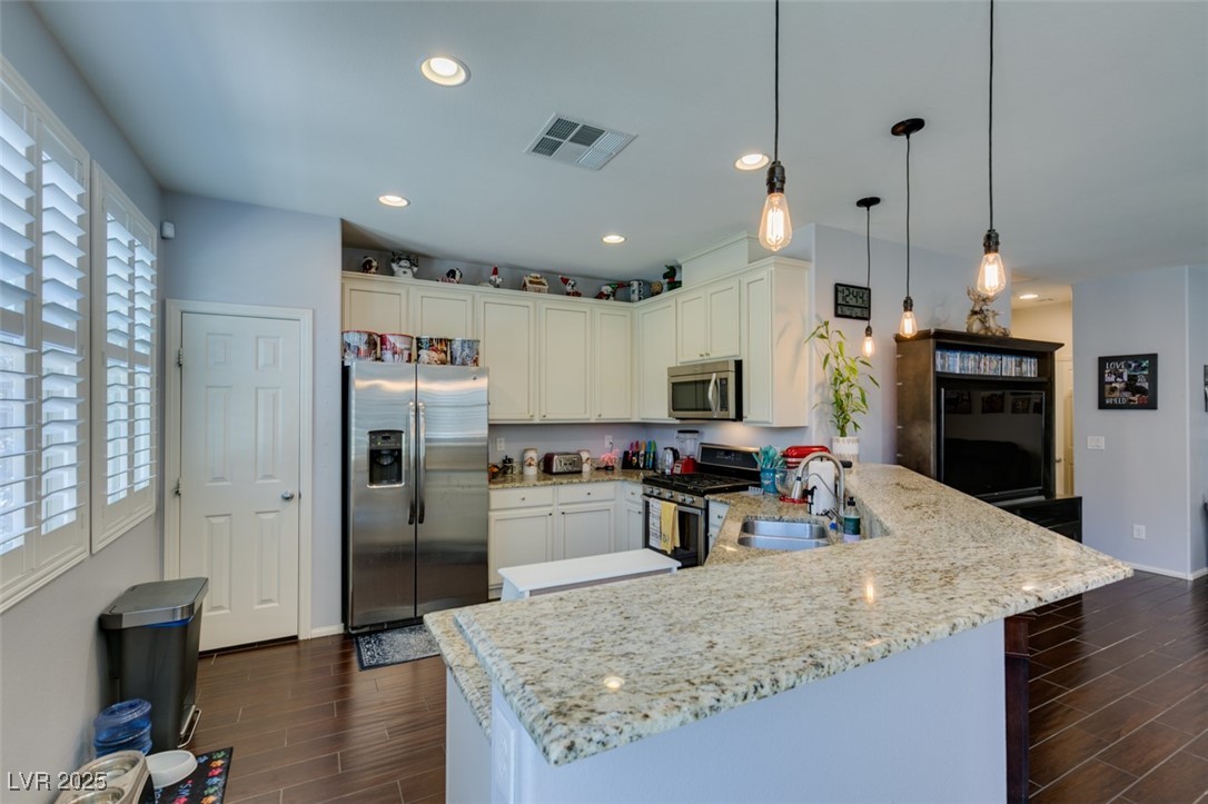 7859 Shoreline Ridge Court Property Photo 10