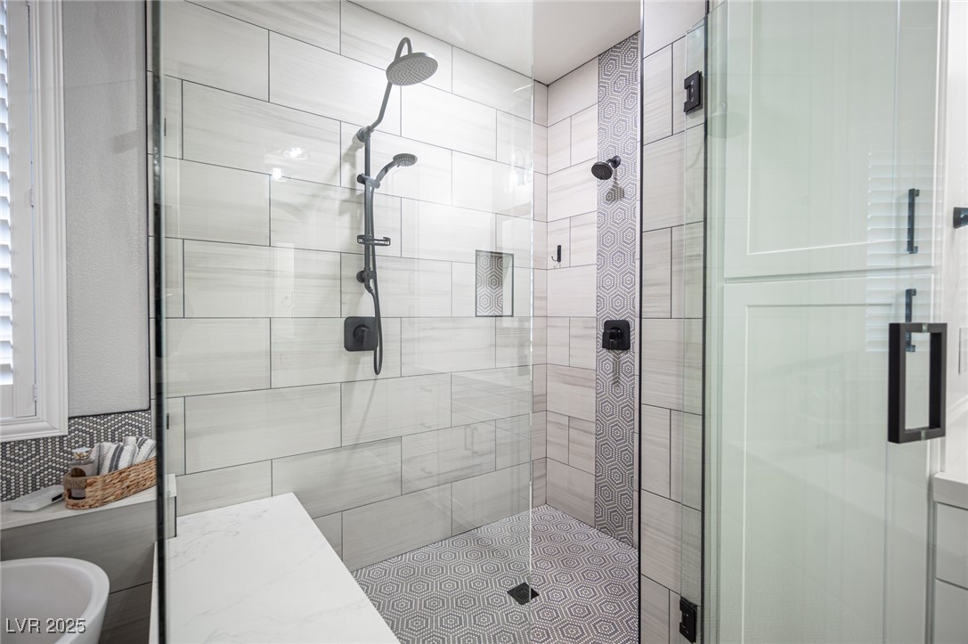 5815 Pristine Falls Avenue Property Photo 34
