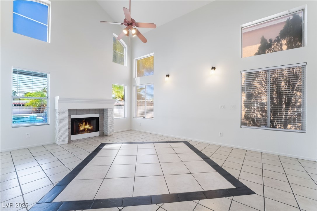 2211 Arborwood Way Property Photo 6