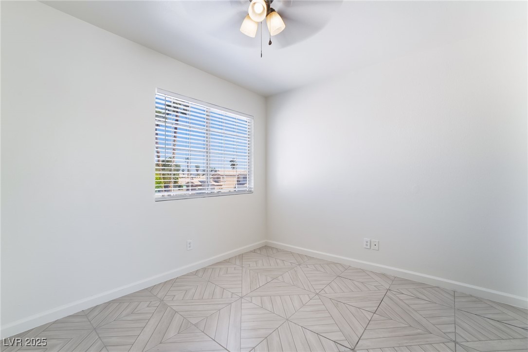 2211 Arborwood Way Property Photo 24