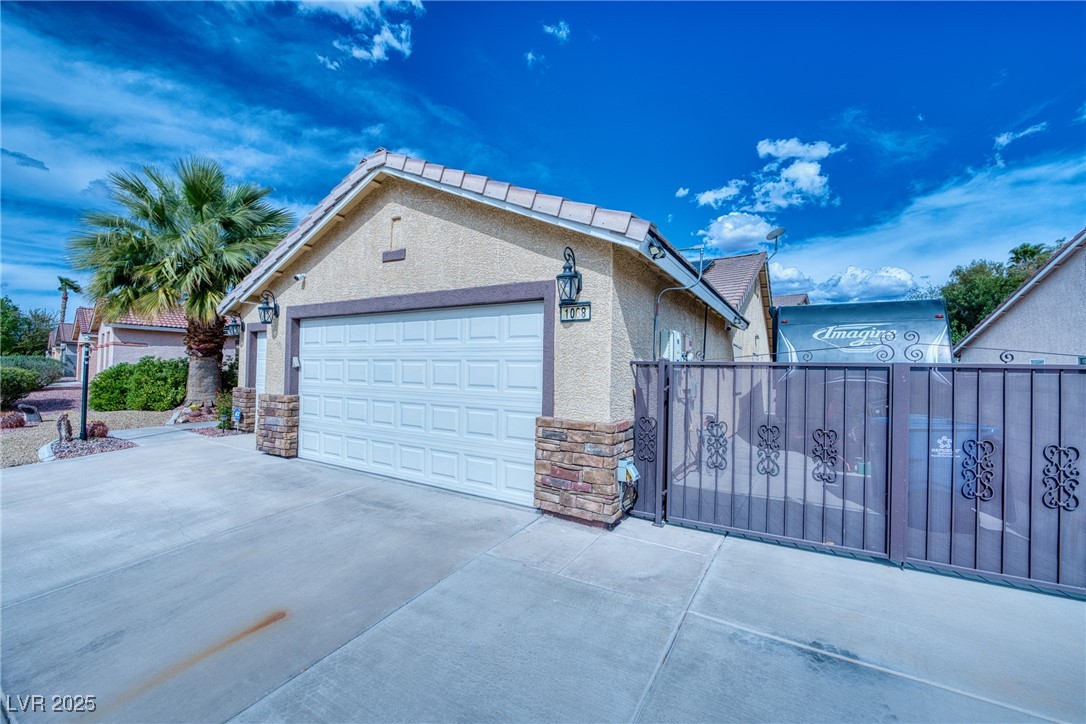 1068 Pincay Drive Property Photo 3