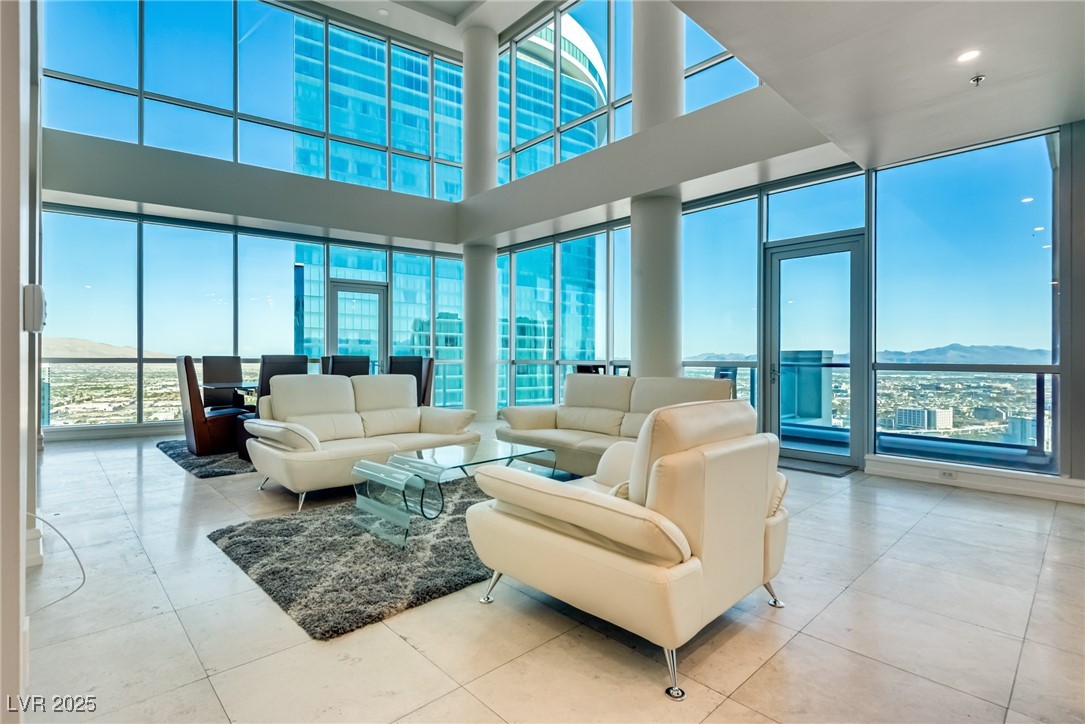 2700 Las Vegas Boulevard 4305 Property Photo 7