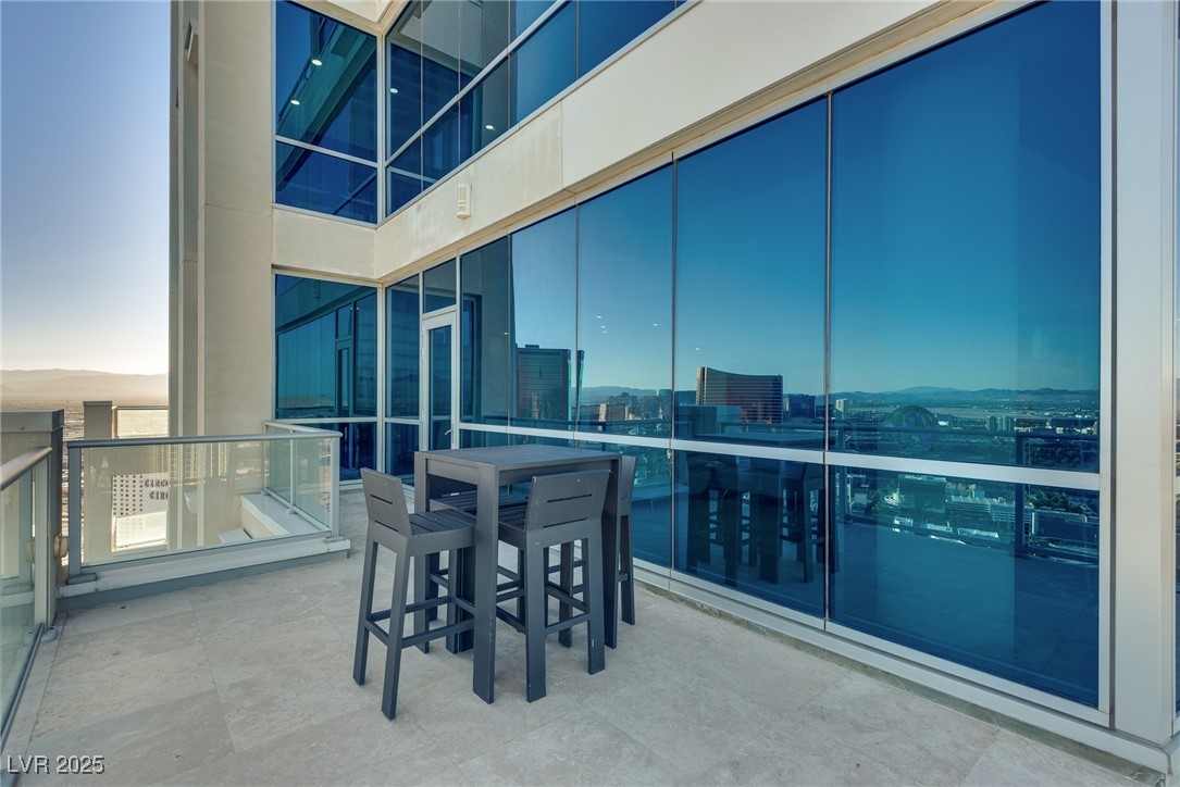 2700 Las Vegas Boulevard 4305 Property Photo 23