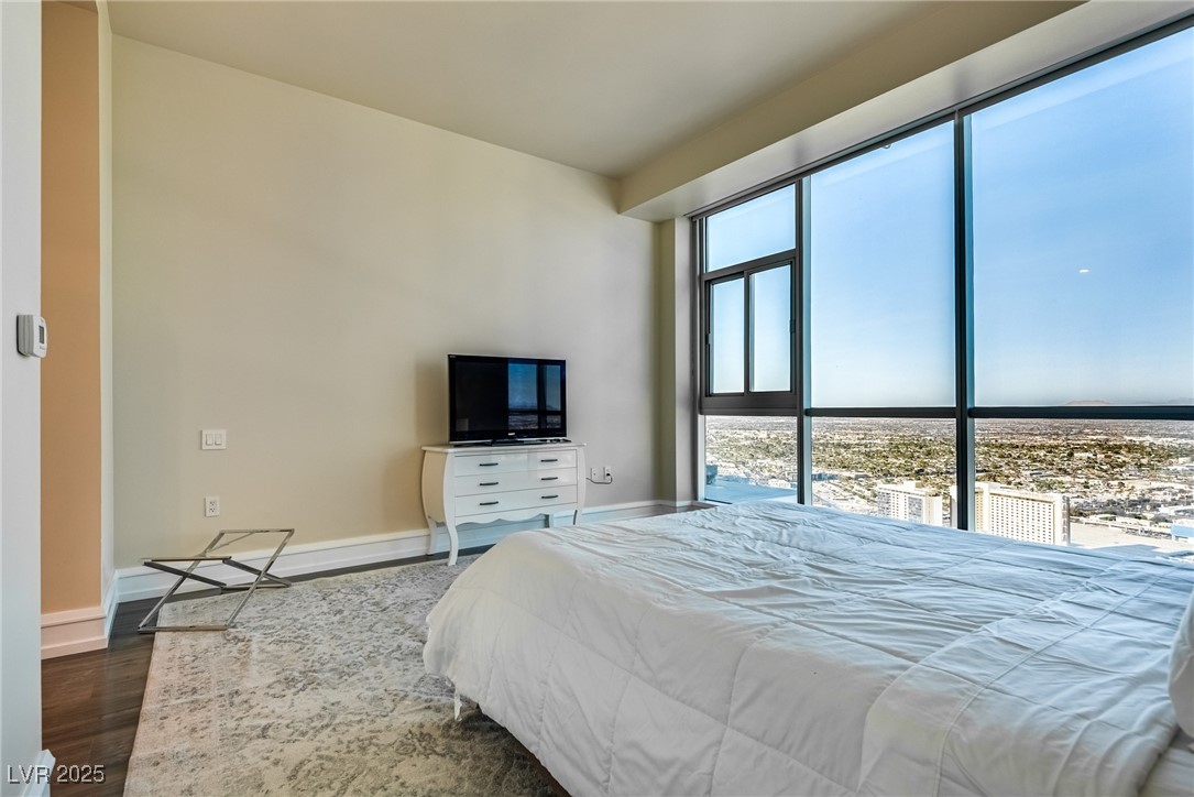 2700 Las Vegas Boulevard 4305 Property Photo 32