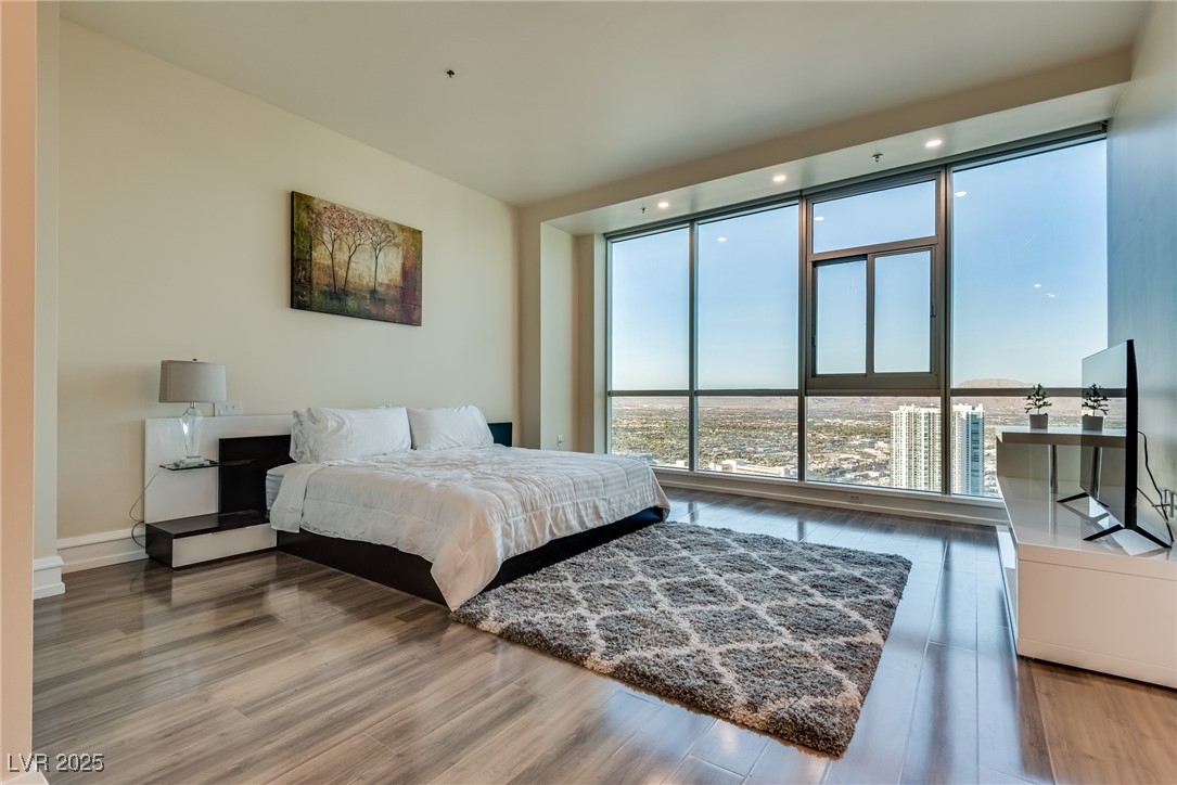 2700 Las Vegas Boulevard 4305 Property Photo 40