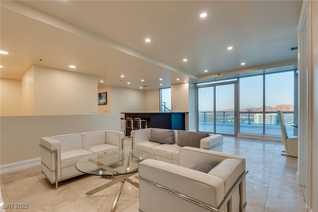 2700 Las Vegas Boulevard 4305 Property Photo 50