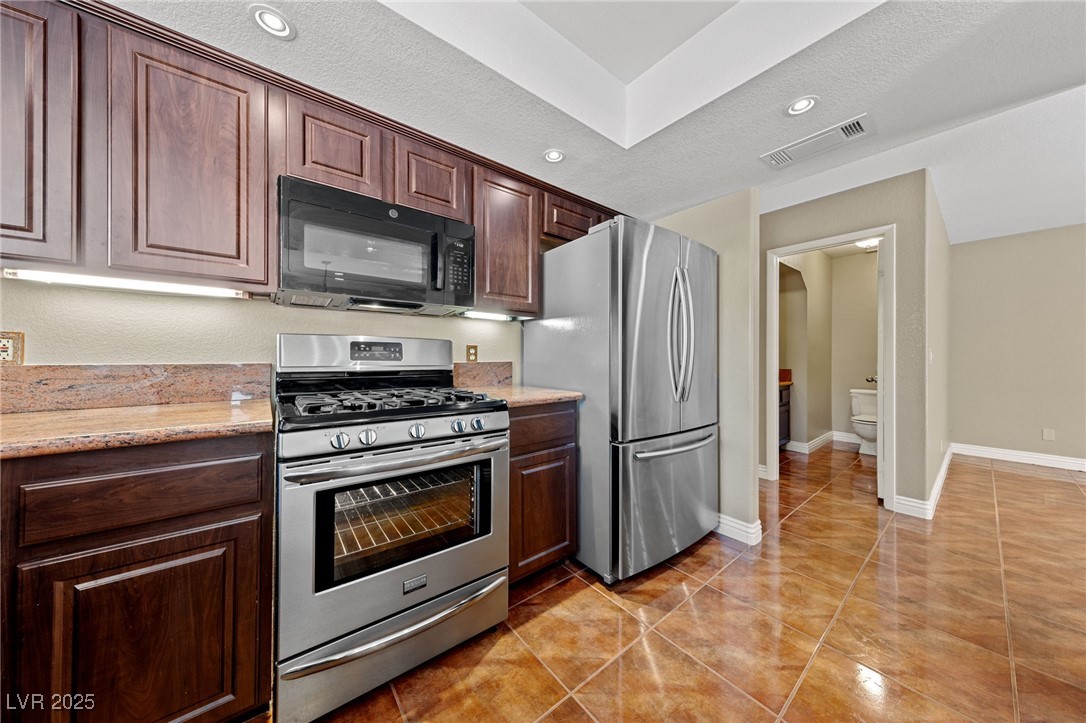 9409 Kayla Court Property Photo 16