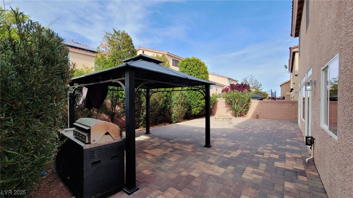 5464 Tartan Hill Avenue Property Photo 12