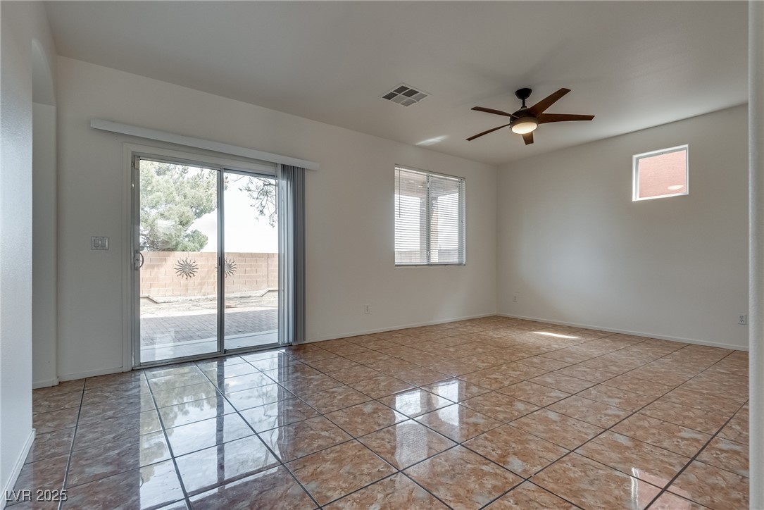5432 Nickel Ridge Way Property Photo 9