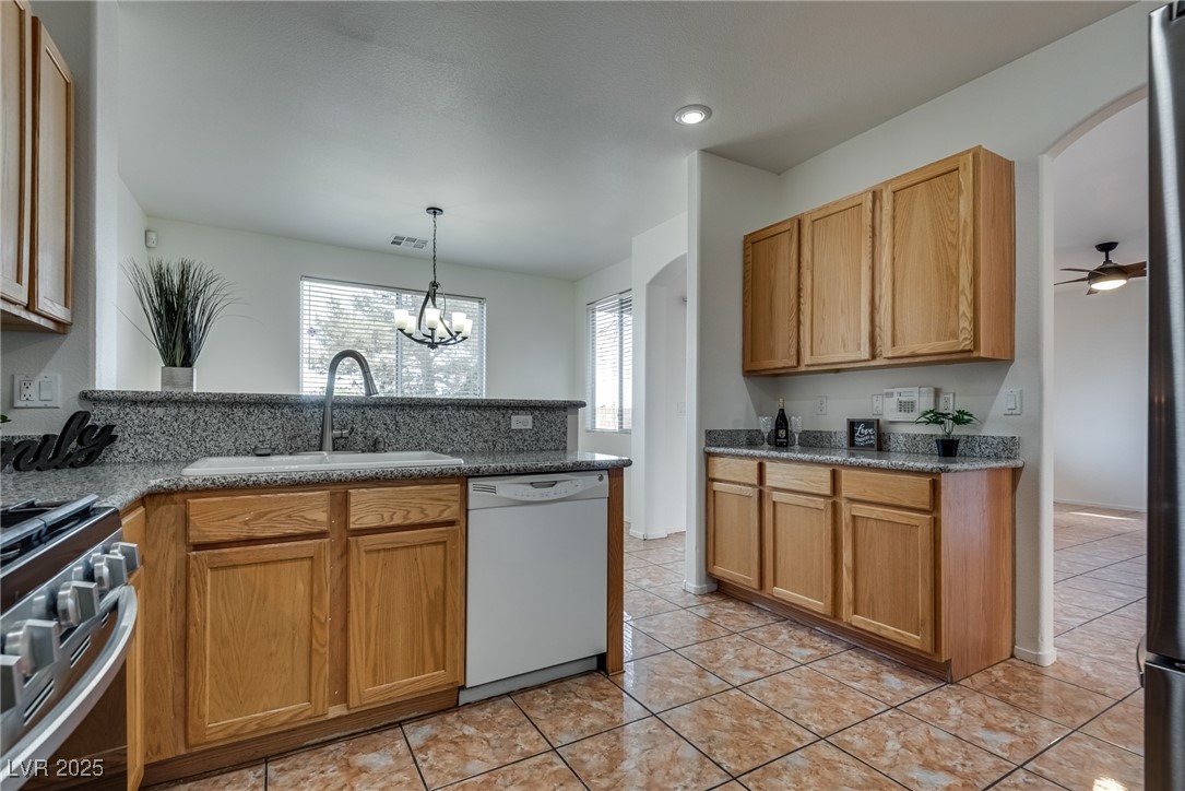 5432 Nickel Ridge Way Property Photo 17