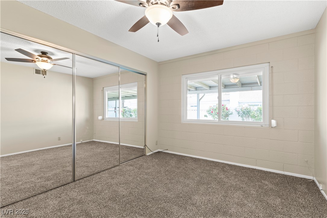 2703 Vegas Valley Drive Property Photo 34