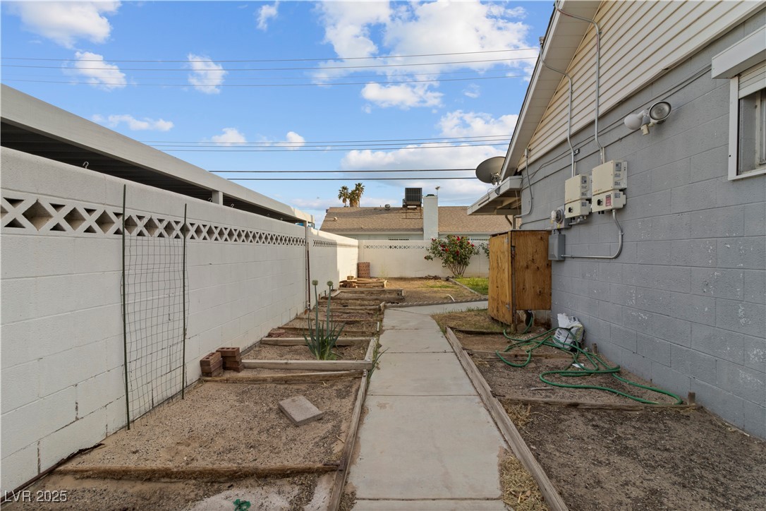 2703 Vegas Valley Drive Property Photo 45