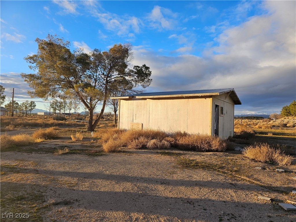 2710 Thousandaire Boulevard Property Photo 7