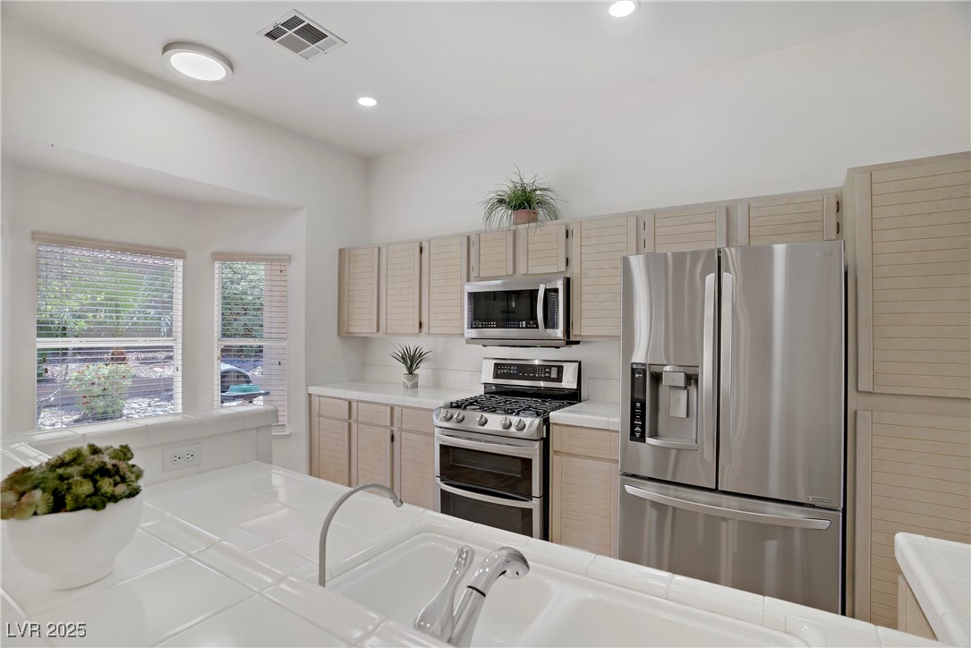 1736 Saddleback Court Property Photo 17