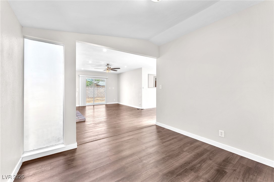 6770 Laronda Lane Property Photo 12