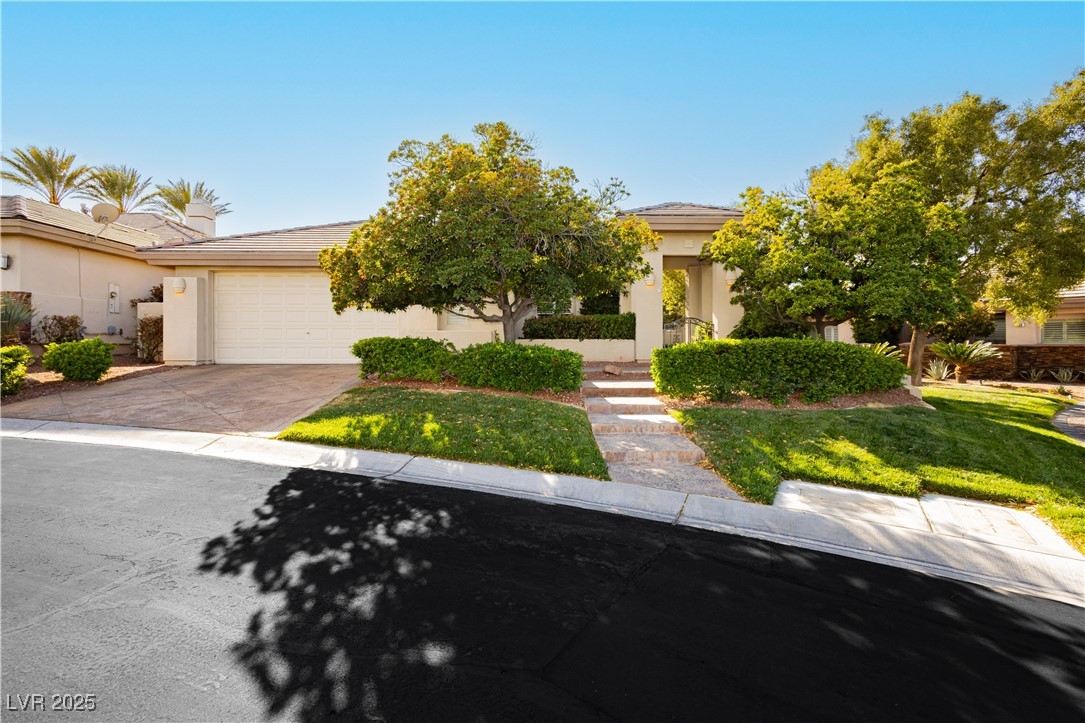 205 Aventura Street Property Photo 2