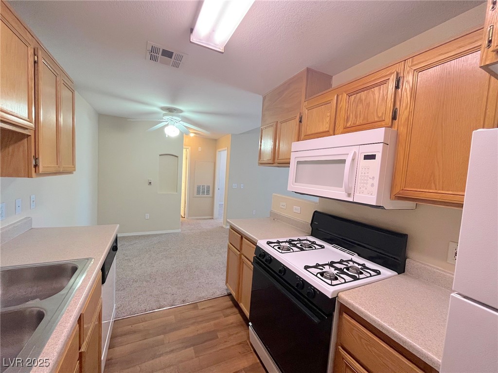 4730 East Craig Road 2044 Property Photo 4