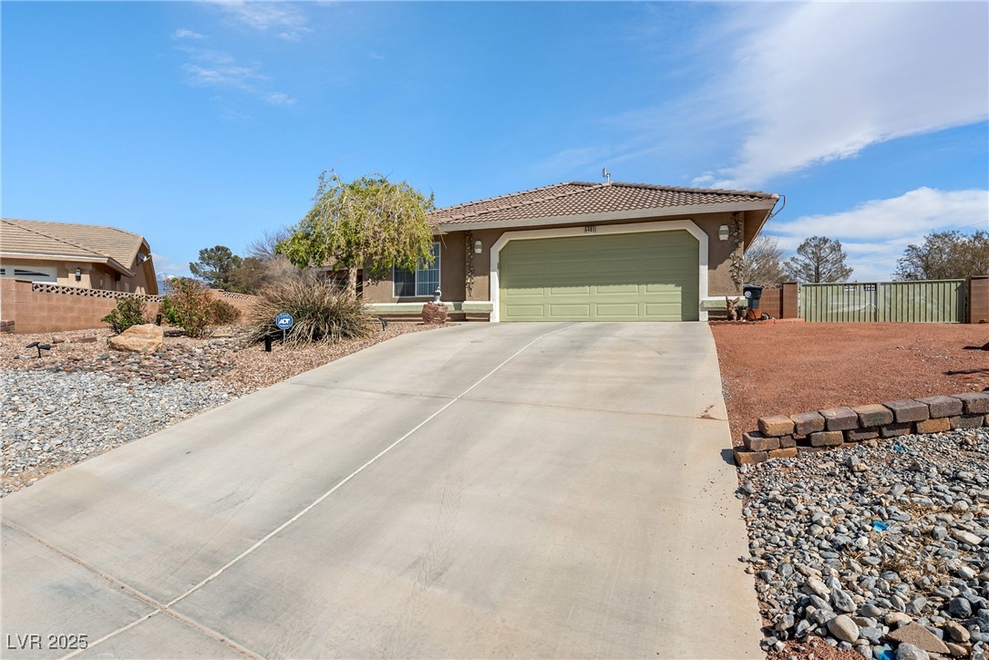 5481 Lincolnwood Court Property Photo 3