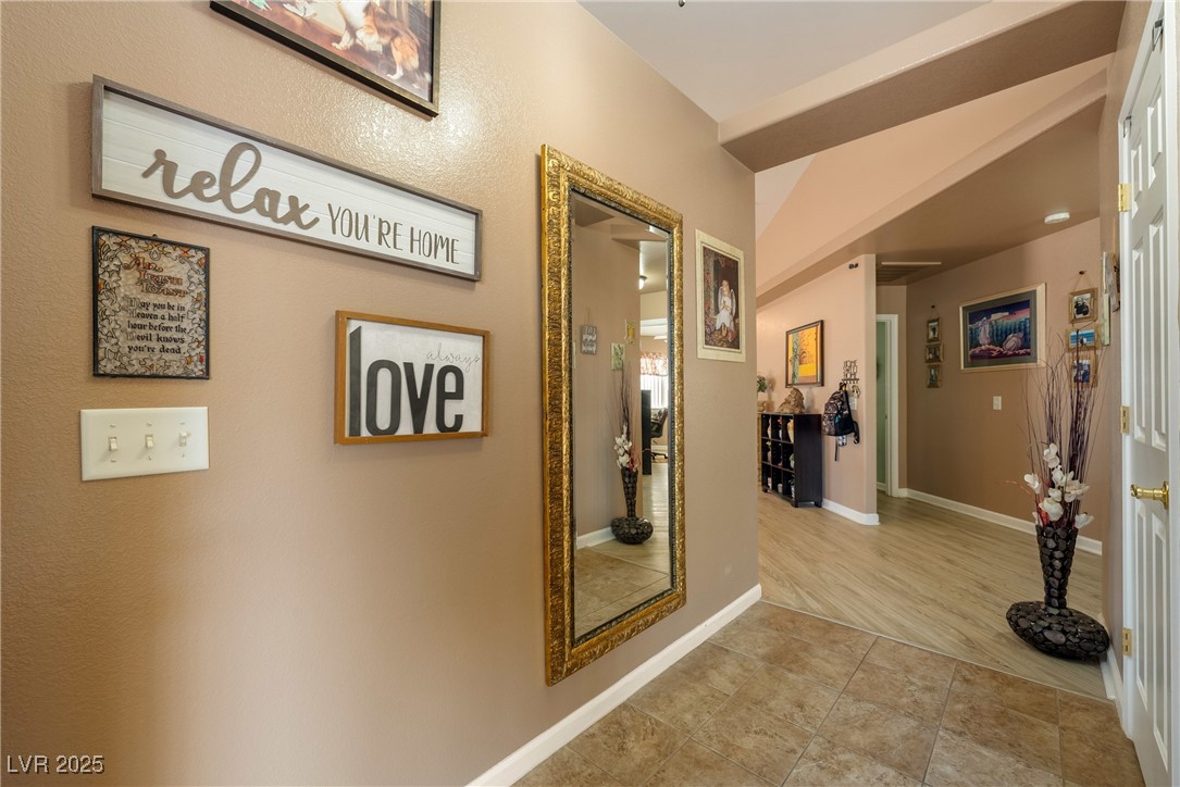 5481 Lincolnwood Court Property Photo 6