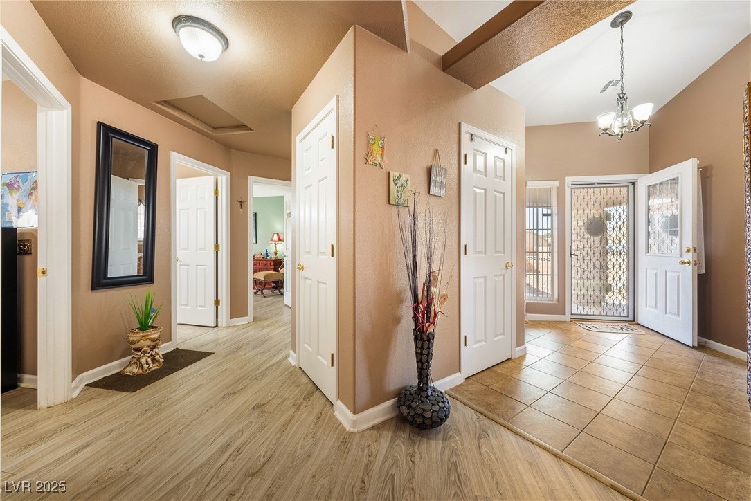 5481 Lincolnwood Court Property Photo 7