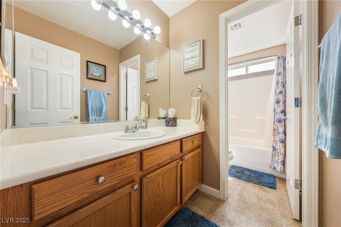 5481 Lincolnwood Court Property Photo 19